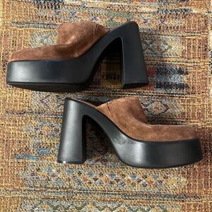 Gianni Bini slip on platform wedges, size 10